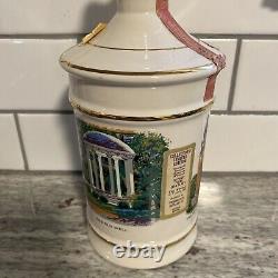 1979 Old Commonwealth UNC Tar Heels Decanter North Carolina With Lid