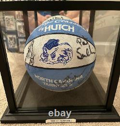 1990-91 UNC Tar Heels TEAM signed Autograph basketball North Carolina FOX HUBERT