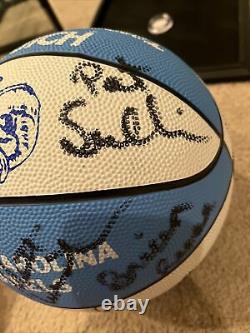 1990-91 UNC Tar Heels TEAM signed Autograph basketball North Carolina FOX HUBERT