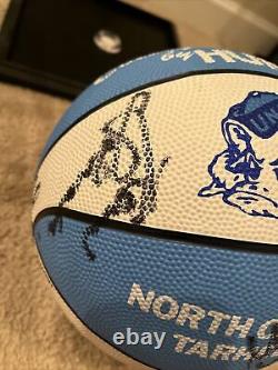 1990-91 UNC Tar Heels TEAM signed Autograph basketball North Carolina FOX HUBERT