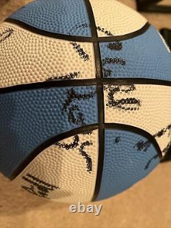 1990-91 UNC Tar Heels TEAM signed Autograph basketball North Carolina FOX HUBERT