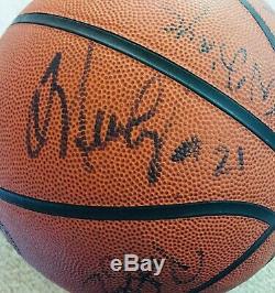 1996 UNC Tar Heels North Carolina Team Signed Basketball Vince Carter Jamison