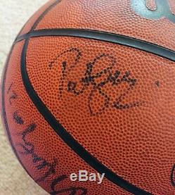 1996 UNC Tar Heels North Carolina Team Signed Basketball Vince Carter Jamison