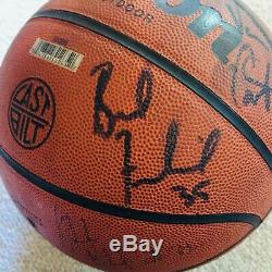 1996 UNC Tar Heels North Carolina Team Signed Basketball Vince Carter Jamison