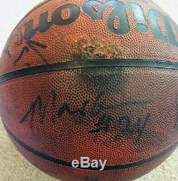 1996 UNC Tar Heels North Carolina Team Signed Basketball Vince Carter Jamison