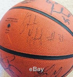 1996 UNC Tar Heels North Carolina Team Signed Basketball Vince Carter Jamison