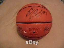 1999-00 UNC Tar Heel Basketball Autograph Basketball Final Four Team