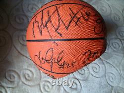1999-2000 UNC North Carolina UNC Tar Heels team signed auto autograph basketball