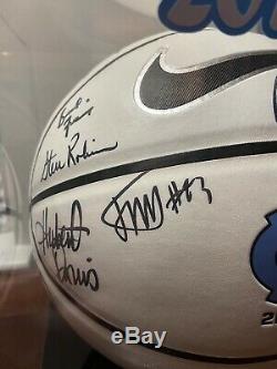 2013-2014 UNC North Carolina Tar Heels Team Signed Basketball