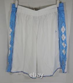 2015-16 North Carolina Tar Heels UNC Game Issued White Basketball Shorts 44+2 8