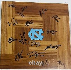 2021-2022 Unc Tar Heels Team Signed Floorboard Coa North Carolina Basketball