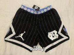 Air Jordan Retro UNC Tar Heels Fleece Basketball Shorts Men's Size XX-Large New