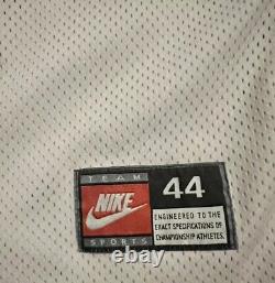 Authentic Vince Carter North Carolina Tar Heels Jersey Size 44 Nike UNC