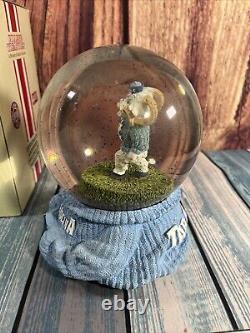 College Treasures UNC University Of North Carolina Mascot Water Globe Tar Heels