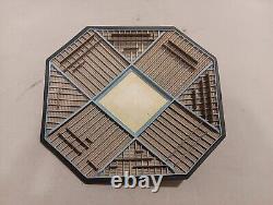 DANBURY MINT DEAN E SMITH CENTER UNC TARHEELS REMOVEABLE TOP STADIUM chip