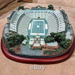 Danbury Mint Stadium Replica Kenan Memorial Stadium UNC Tar Heels RARE