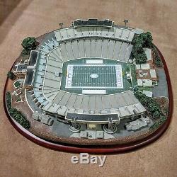 Danbury Mint Stadium Replica Kenan Memorial Stadium UNC Tar Heels RARE