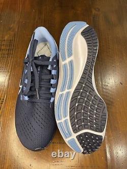 Mens Nike Air Zoom Pegasus 38 UNC Tar Heels Sneakers DJ0860 400 Size 5.5 Mens