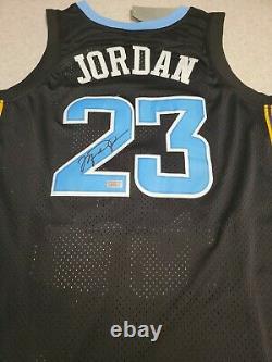 Michael Jordan Autogr North Carolina UNC Tar Heels Jersey #23 comes with COA