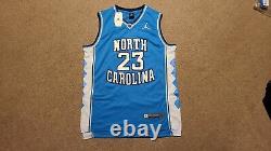 Michael Jordan Autographed Blue UNC North Carolina Tar Heels Jersey 23 withCOA