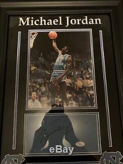 Michael Jordan JSA signed AUTOGRAPH TAR HEELS CUT Framed 18x 24 UNC Bulls COA