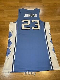Michael Jordan UNC Tarheels Mens Small Jordan Jersey