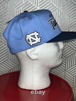 NWT North Carolina UNC Tar Heels Sports Specialties Script Snapback Hat RARE VTG