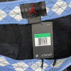 Nike Air Jordan NRG UNC North Carolina Tarheels Fleece Shorts Size XL Mens Blue