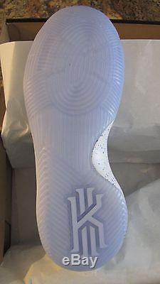 Nike Kyrie 2 Paisley University Nike id customs UNC Tarheels DeadStock Size 11