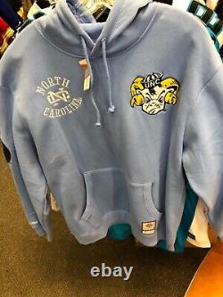 North Carolina Tar Heels Hooded Sweatshirt MENS MITCHEL & NESS BRAND SKY BLUE