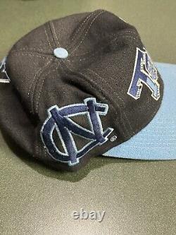 RARE Vintage Top Of World UNC North Carolina Tarheels Graffiti Snap back Hat