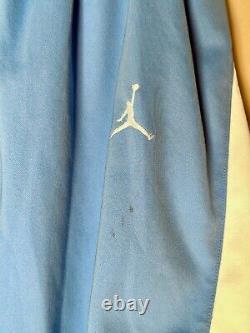 Rare Vintage Nike Brand Jordan UNC Tar Heels Official Shorts SIZE XL