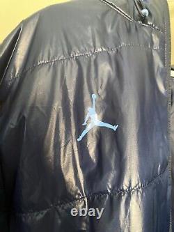 Team Issued Men's XL UNC Puffer Jacket