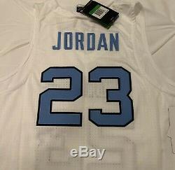 UNC Tar Heels Michael Jordan 23 Stitched Basketball Jersey XL White Carolina