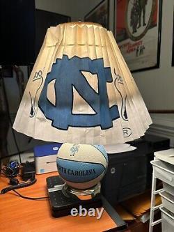 UNC Tar Heels North Carolina Vintage Basketball Lamp