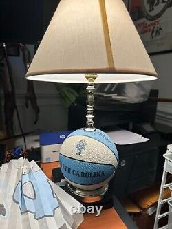 UNC Tar Heels North Carolina Vintage Basketball Lamp