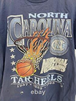 VTG UNC Tar Heels NCAA National Champs Sun Faded Thrashed T-Shirt L USA