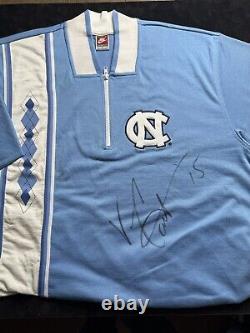 Vince Carter Autographed With COA UNC Tar Heels Warm Up Pullover With Pic Rare