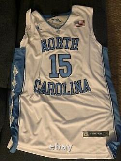 Vince Carter SIGNED North Carolina Tarheels Jersey Autographed XL UNC