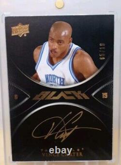 Vince Carter UD Black Autograph/10 UNC Tar Heels