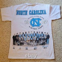 Vintage 1990s UNC Tar Heels T-Shirt M Glory Days 1982 NCAA Champs Michael Jordan
