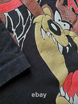 Vintage 90's Taz Attack Looney Tunes UNC Tar Heels Basketball T Shirt Size L