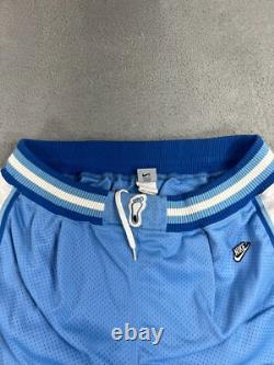 Vintage 90s Nike Large Team North Carolina Tar Heels UNC Basketball Shorts USA