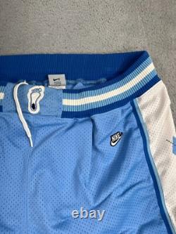 Vintage 90s Nike Large Team North Carolina Tar Heels UNC Basketball Shorts USA