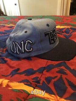 Vintage 90s UNC North Carolina Tar Heels Top of the World Graffiti VTG Snapback