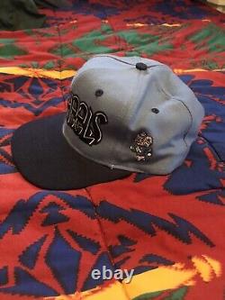 Vintage 90s UNC North Carolina Tar Heels Top of the World Graffiti VTG Snapback