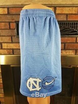 Vintage Nike Team Sports North Carolina Tar Heels UNC Basketball Mens Size Large