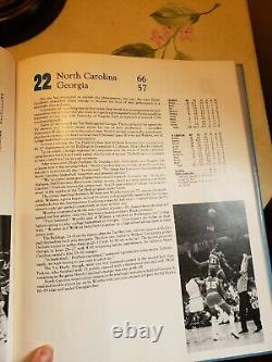 Album en cuir commémoratif du championnat de basketball NCAA 1982 des UNC Tarheels