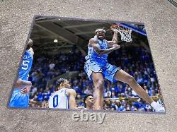 Armando Bacot a signé une photo 8x10 des North Carolina Tar Heels de basketball de l'UNC #2 avec un certificat d'authenticité.