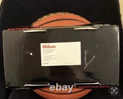 Ballon de basket signé par Tyler Hansbrough NCAA Wilson UNC Tar Heels